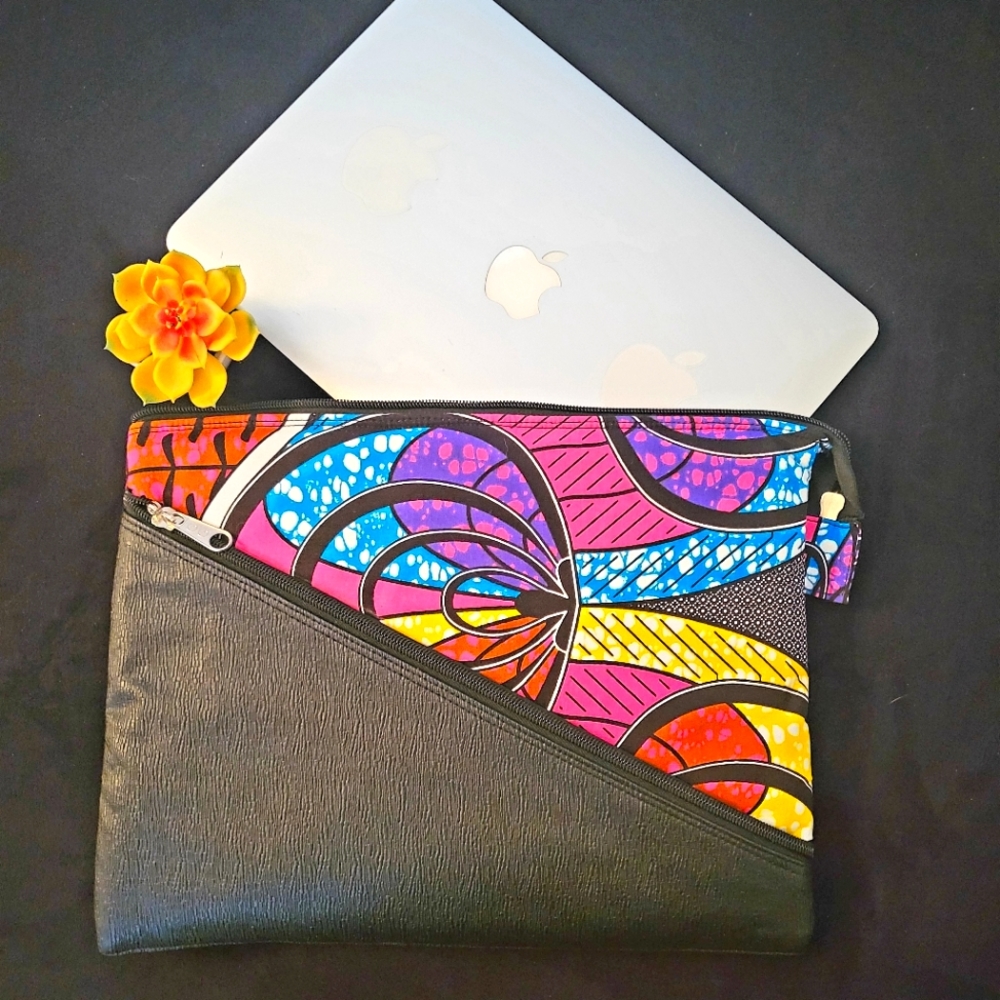 Laptop bag .